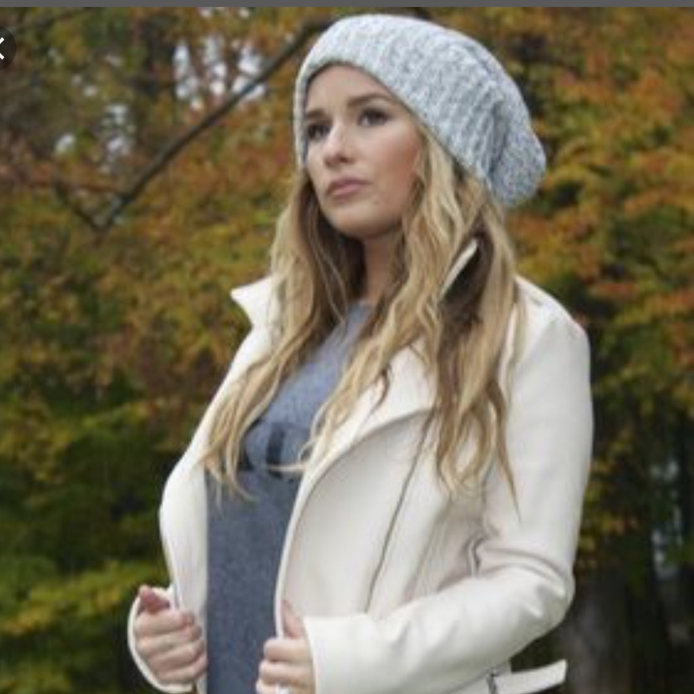 Kittenish Cobain slouchy beanie